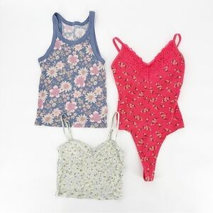 Bundle 3 Floral Tanks Bodysuit XS/Small Pink American Eagle